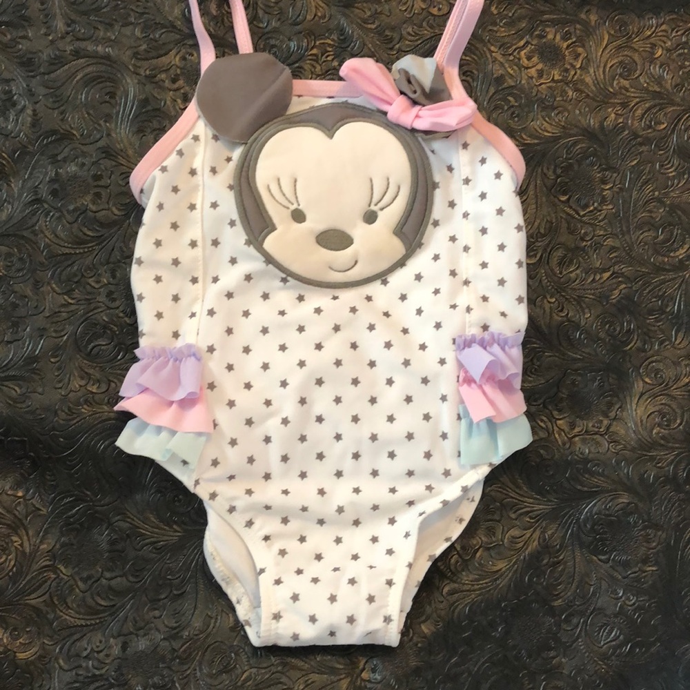 Super super cute swimsuit for baby!